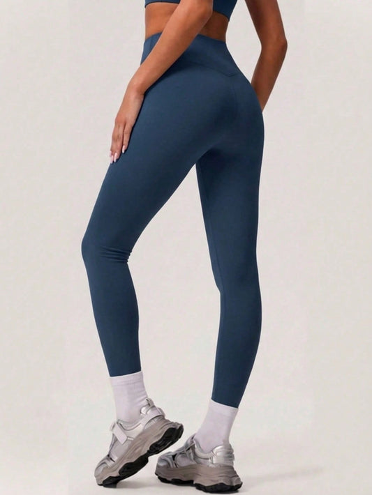 Seamless High Waist Booty Lifting Leggings - On Model Side View